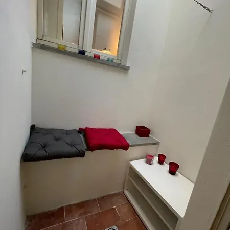 R 75 Centro Storico Apartment Parma